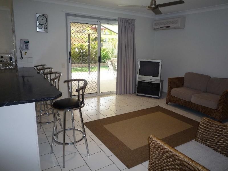 79 Greenacre Drive, Parkwood QLD 4214