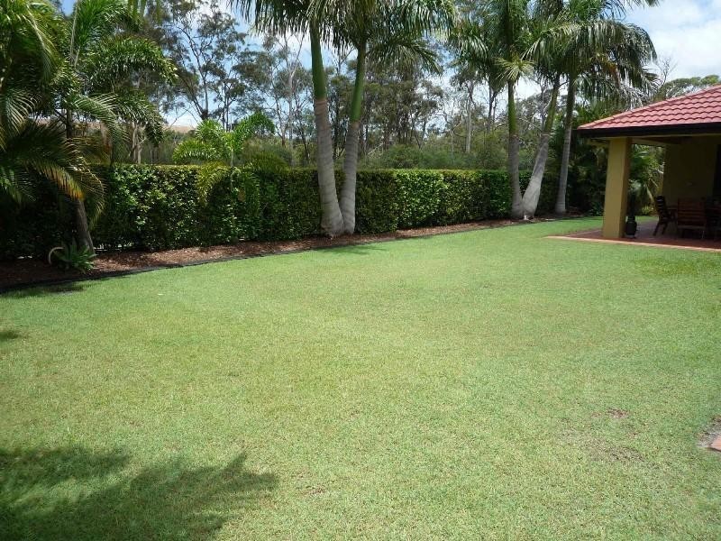 27 Petworth Court, Arundel QLD 4214