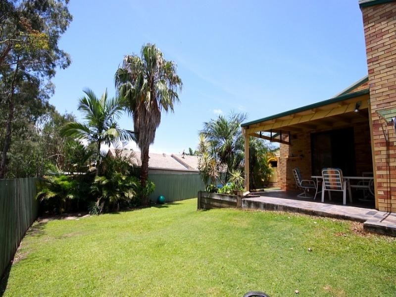 60 Open Drive, Arundel QLD 4214