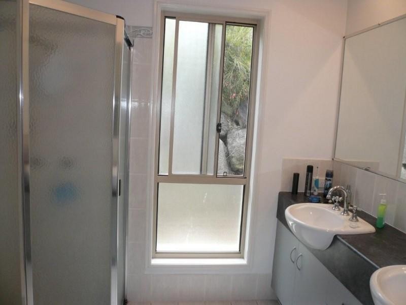 5 Keneally Street, Maudsland QLD 4210