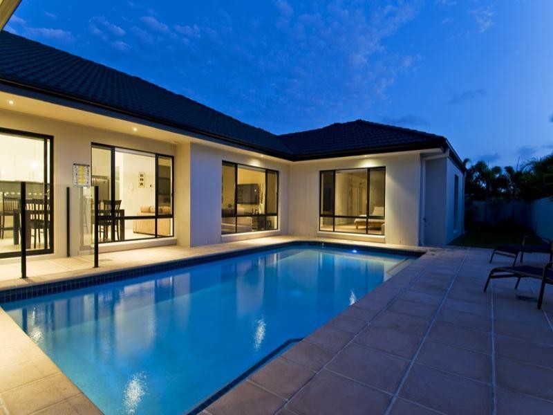 2 Park View Place, Hope Island QLD 4212