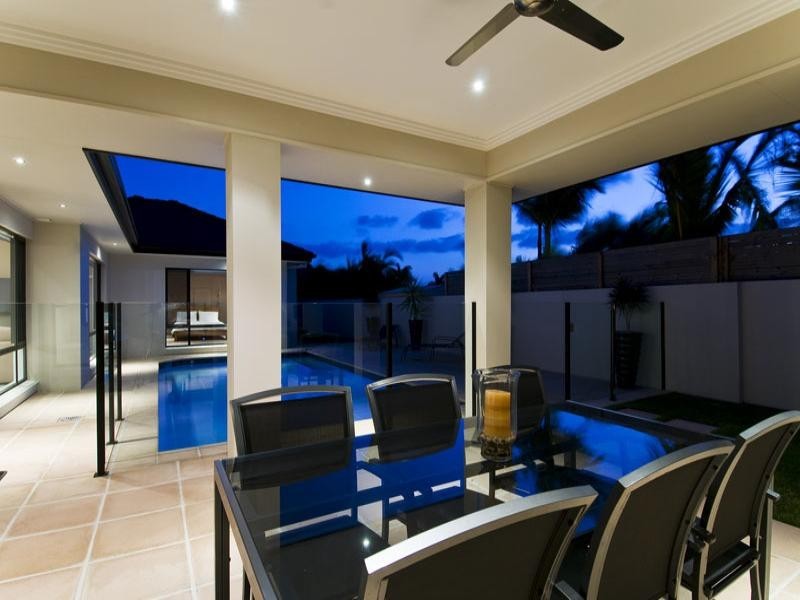 2 Park View Place, Hope Island QLD 4212