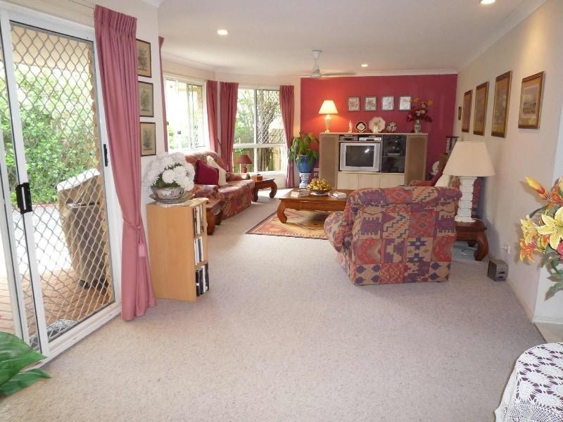 11 Inverness Way, Parkwood QLD 4214