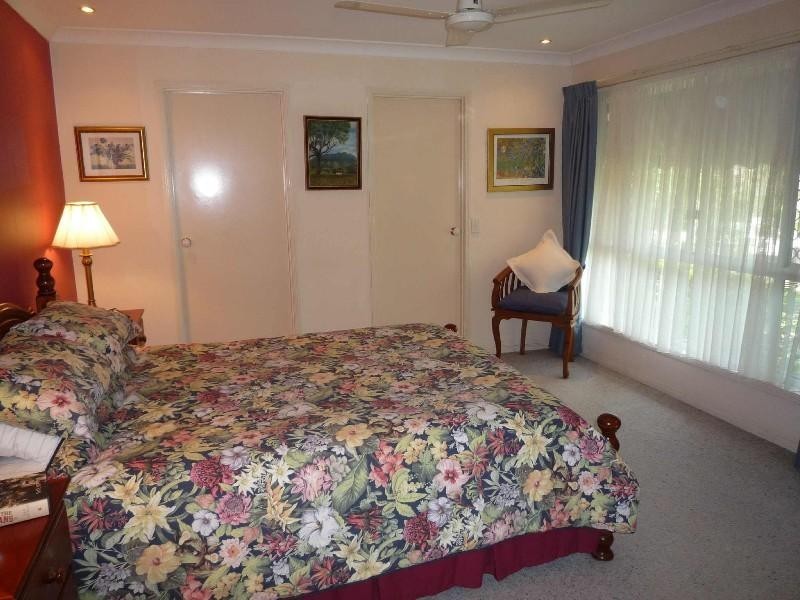 11 Inverness Way, Parkwood QLD 4214