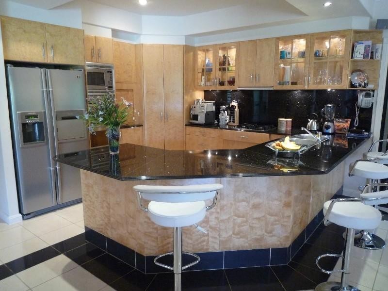10 Parnham Court, Arundel QLD 4214