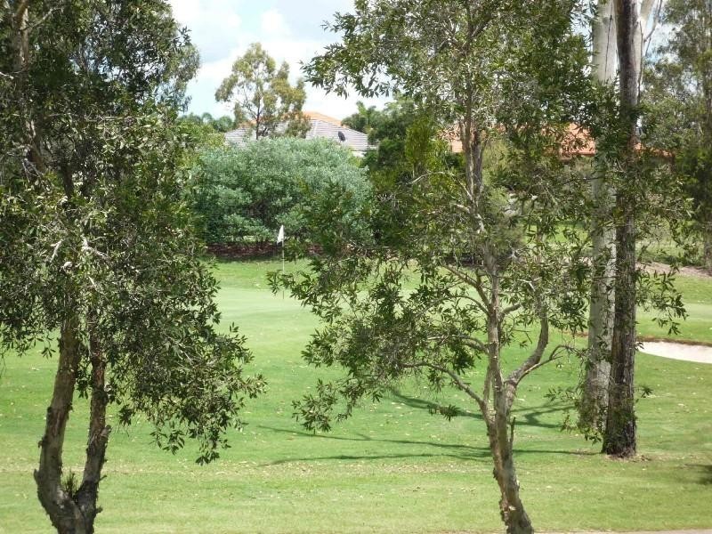 10 Parnham Court, Arundel QLD 4214