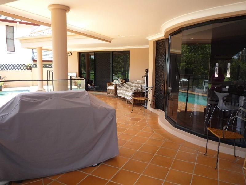 10 Parnham Court, Arundel QLD 4214