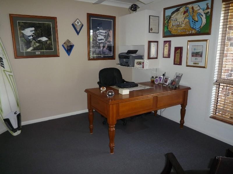 64 Arnold Palmer Drive, Parkwood QLD 4214