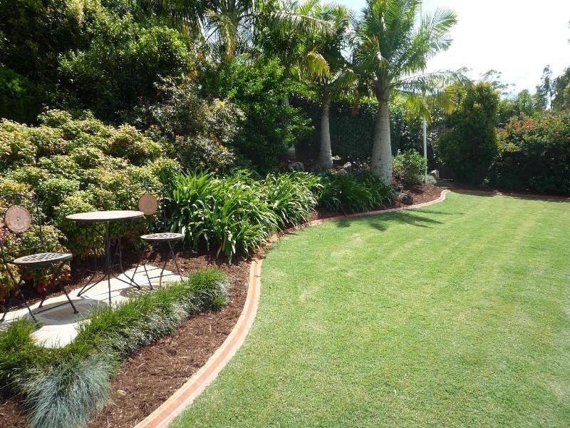 64 Arnold Palmer Drive, Parkwood QLD 4214