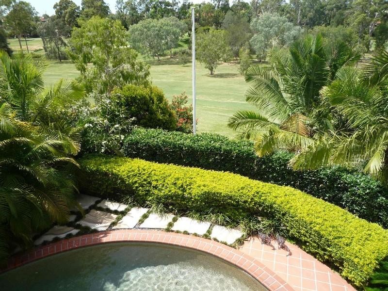 64 Arnold Palmer Drive, Parkwood QLD 4214