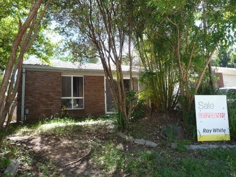 2/79 Usher Avenue, Labrador QLD 4215