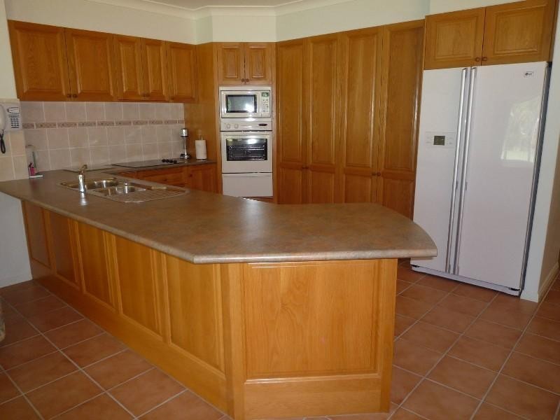 19 Hazel Court, Arundel QLD 4214