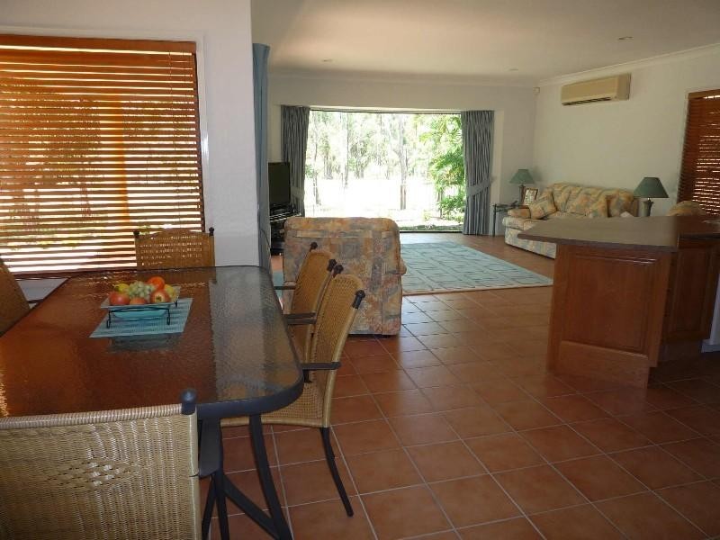 19 Hazel Court, Arundel QLD 4214