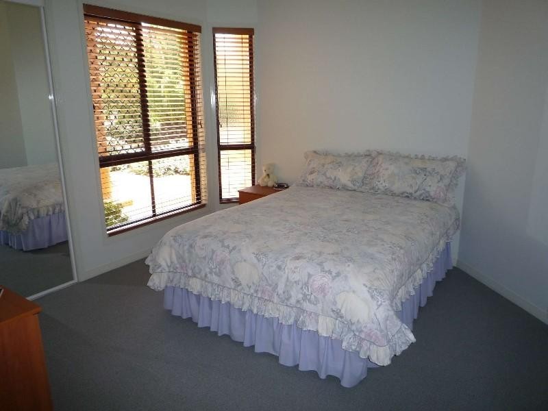 19 Hazel Court, Arundel QLD 4214