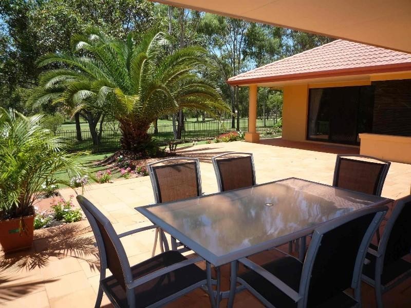 19 Hazel Court, Arundel QLD 4214