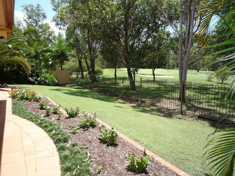 19 Hazel Court, Arundel QLD 4214