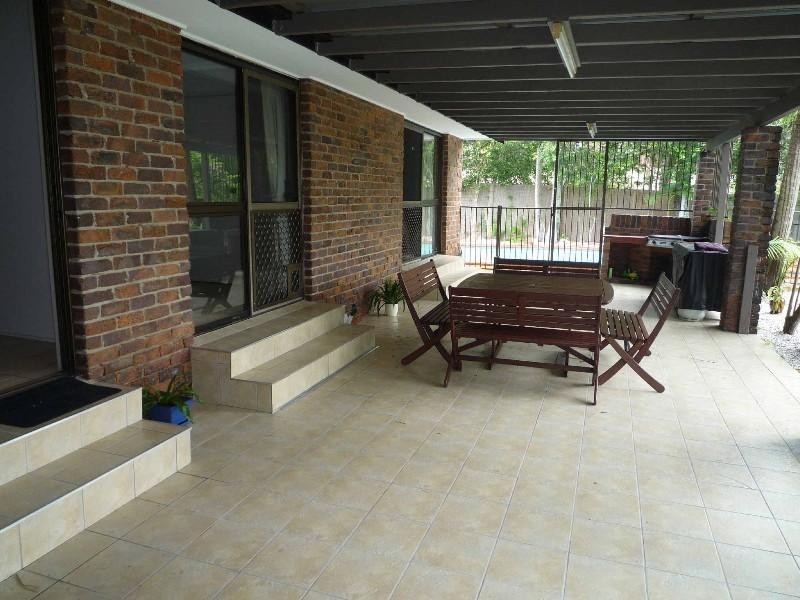 30 Mingaletta Drive, Ashmore QLD 4214