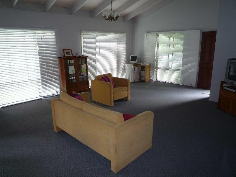 30 Mingaletta Drive, Ashmore QLD 4214