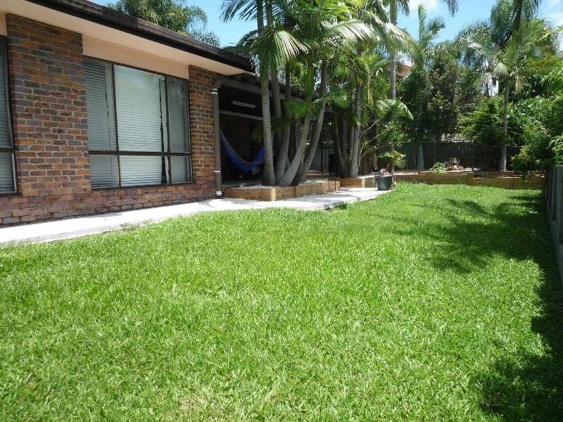 30 Mingaletta Drive, Ashmore QLD 4214