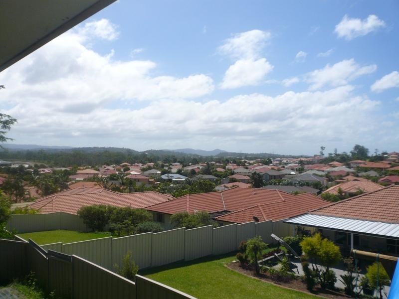 279 Napper Road, Arundel QLD 4214