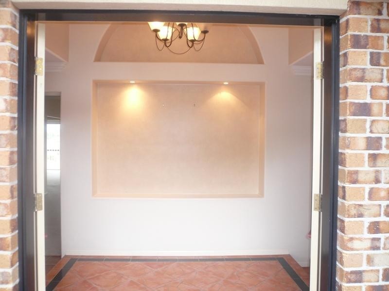 279 Napper Road, Arundel QLD 4214