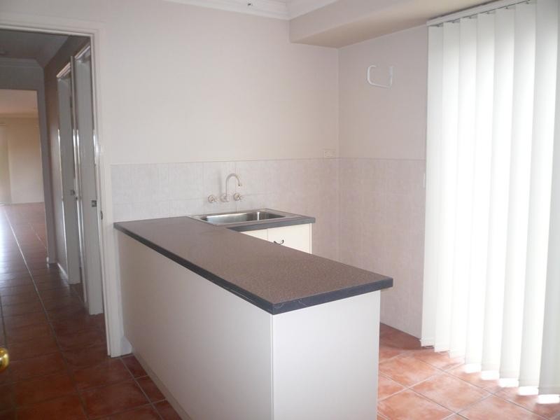 279 Napper Road, Arundel QLD 4214