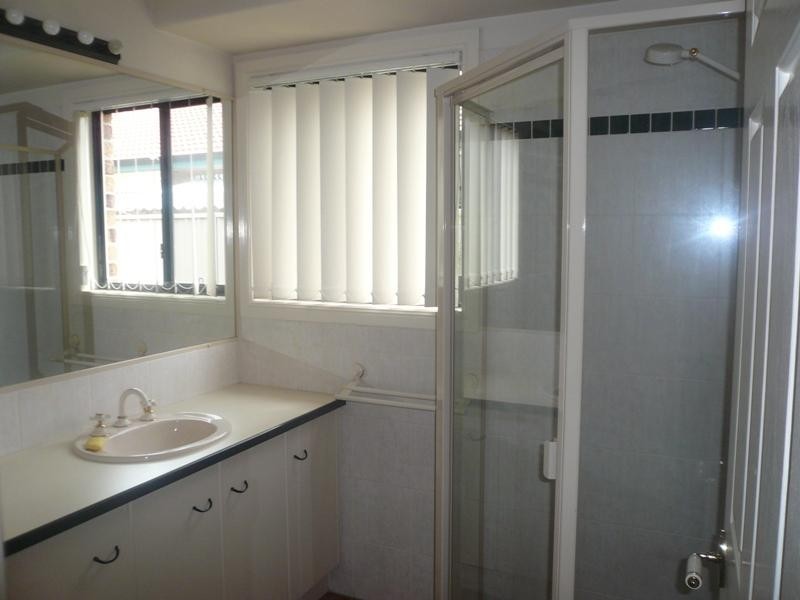 279 Napper Road, Arundel QLD 4214