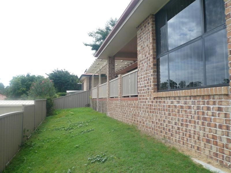 279 Napper Road, Arundel QLD 4214