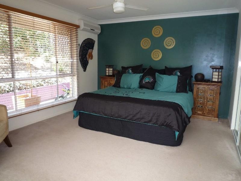 8 Driftwood Place, Parkwood QLD 4214