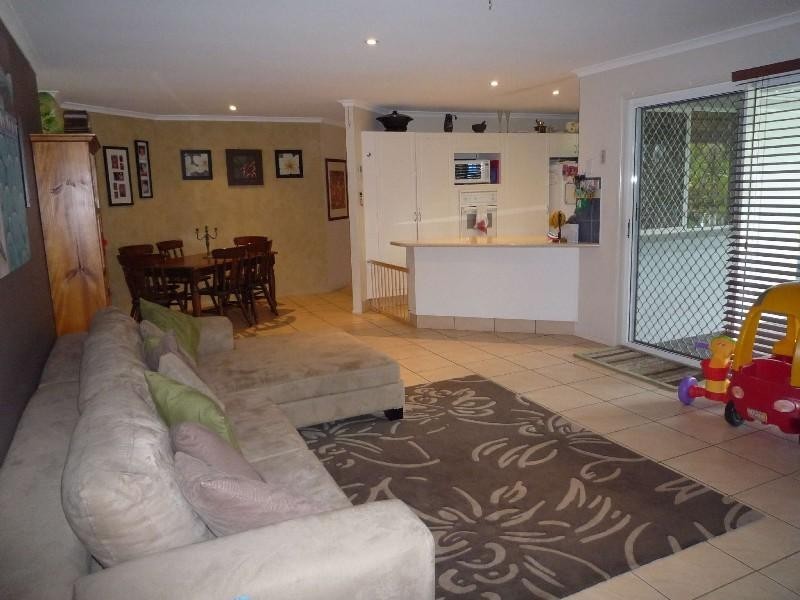 26 Zoeller Drive, Parkwood QLD 4214