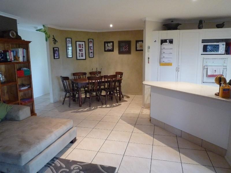 26 Zoeller Drive, Parkwood QLD 4214