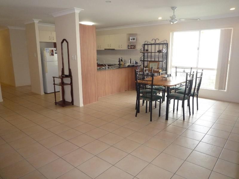 59 Tee Trees Boulevard, Arundel QLD 4214