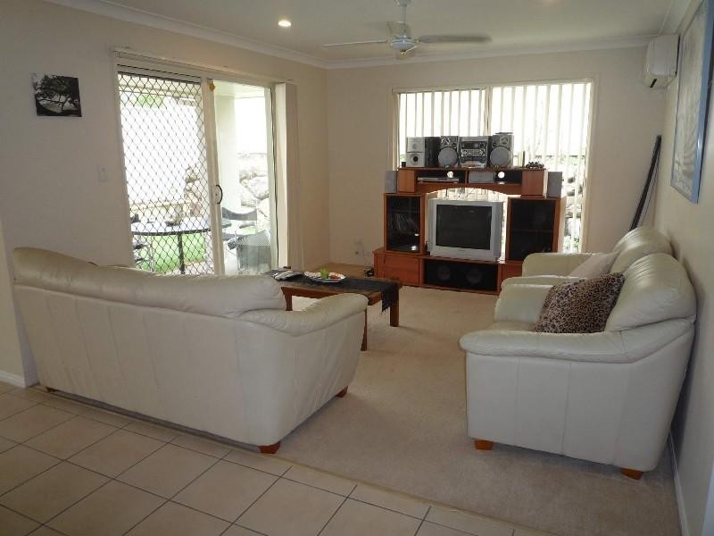 59 Tee Trees Boulevard, Arundel QLD 4214