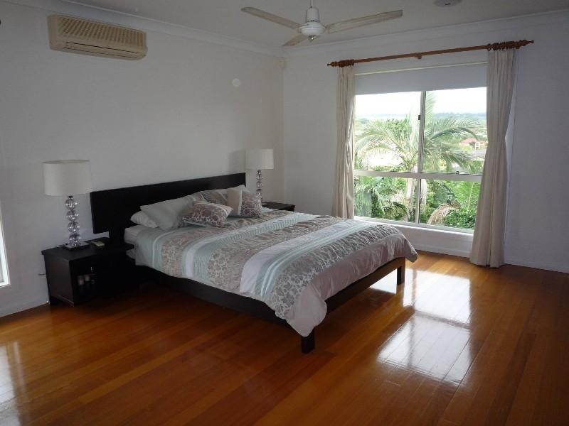 8 O’Brien Court, Arundel QLD 4214
