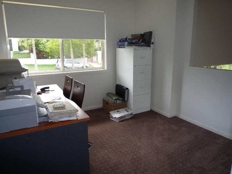 8 O’Brien Court, Arundel QLD 4214