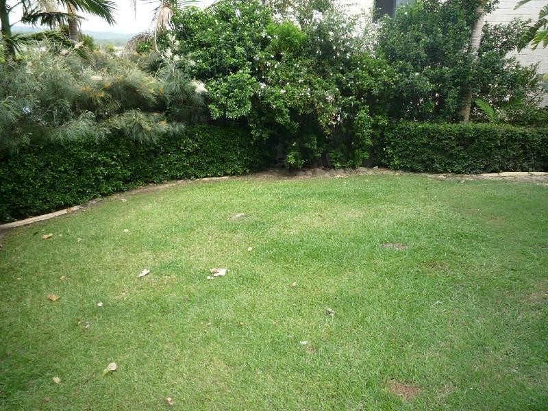 8 O’Brien Court, Arundel QLD 4214