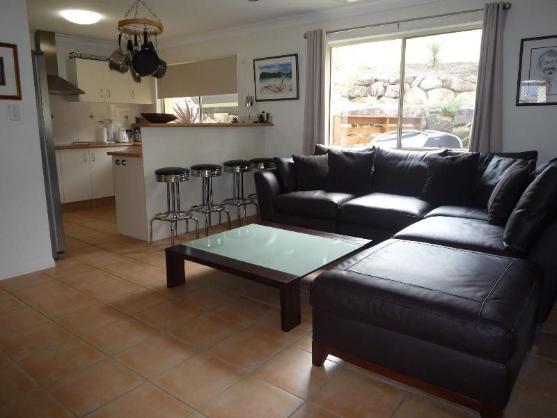 7 Mellissah Crescent, Arundel QLD 4214