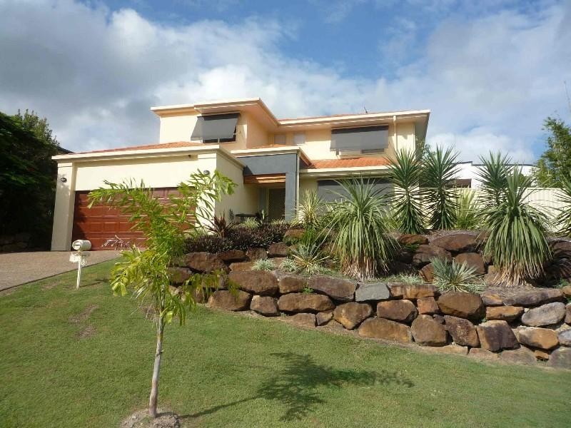 7 Mellissah Crescent, Arundel QLD 4214