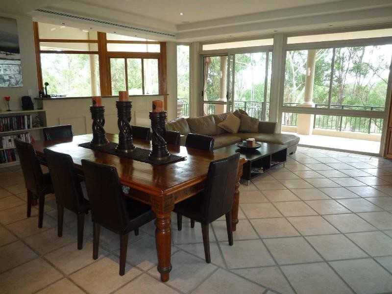 24 Jarvis Place, Arundel QLD 4214