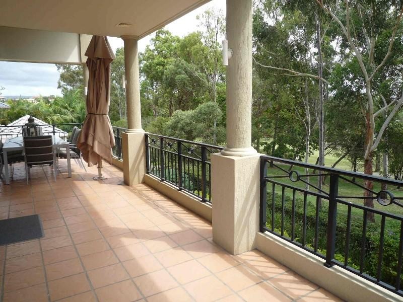 24 Jarvis Place, Arundel QLD 4214