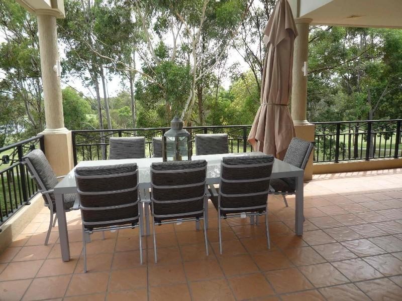 24 Jarvis Place, Arundel QLD 4214