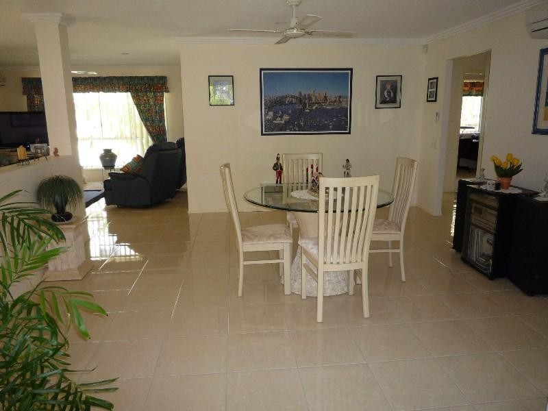 44 Ingles Circuit, Arundel QLD 4214