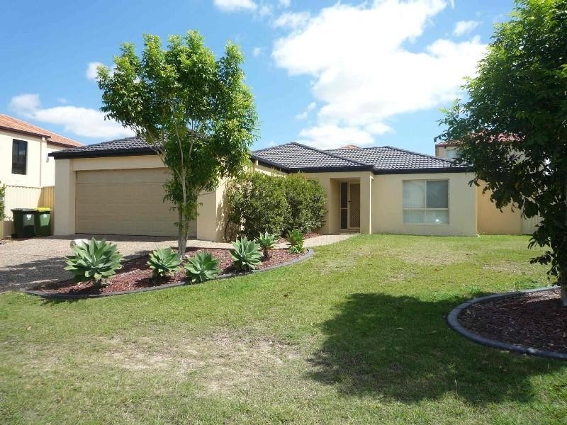 27 Golden Bear Drive, Arundel QLD 4214