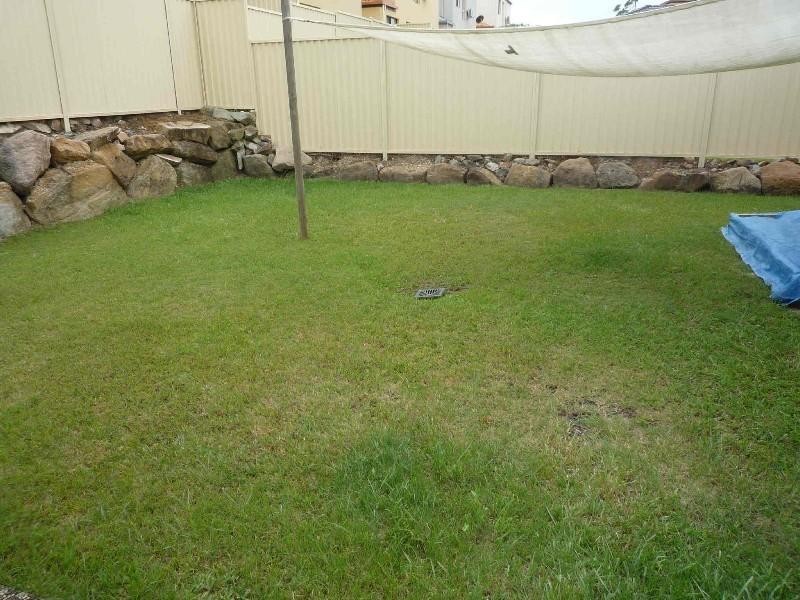 27 Golden Bear Drive, Arundel QLD 4214