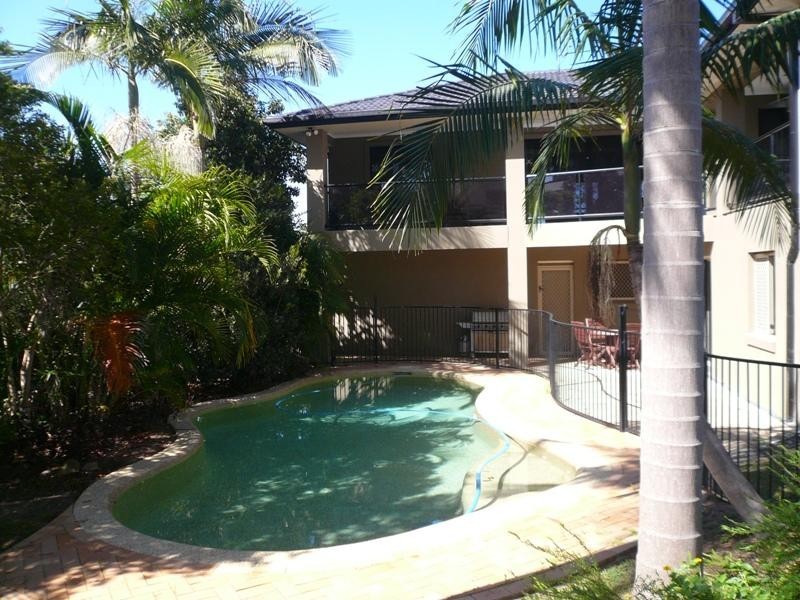 11 Everest Drive, Southport QLD 4215