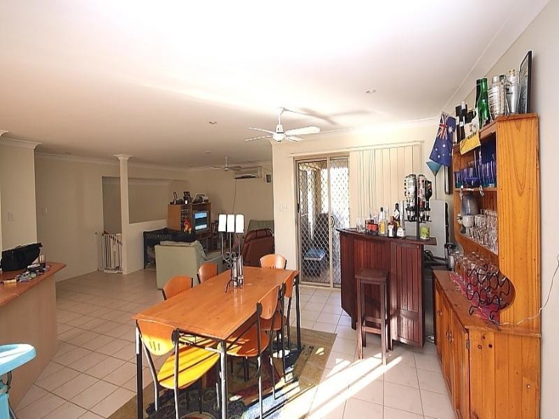 9 Respall Way, Arundel QLD 4214