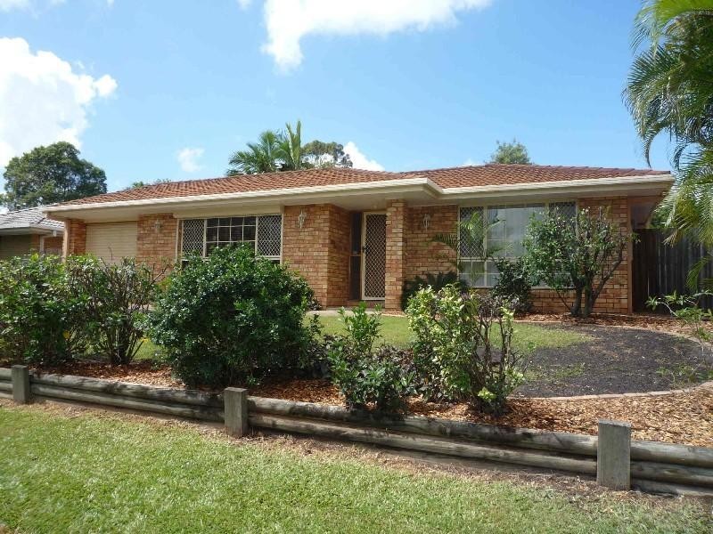 37 Allied Drive, Arundel QLD 4214