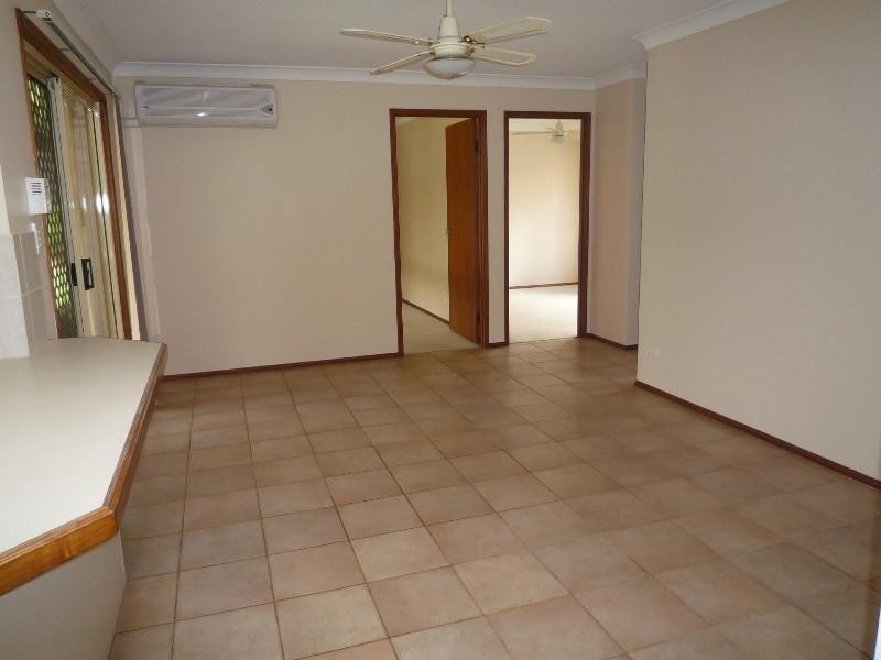 37 Allied Drive, Arundel QLD 4214