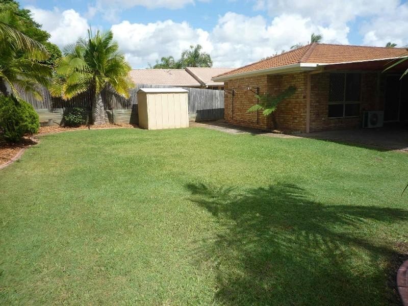 37 Allied Drive, Arundel QLD 4214