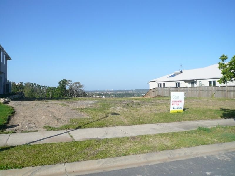 33 Salvado Drive, Pacific Pines QLD 4211